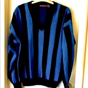 Botany 500 vintage v-neck men’s Pull over sweater